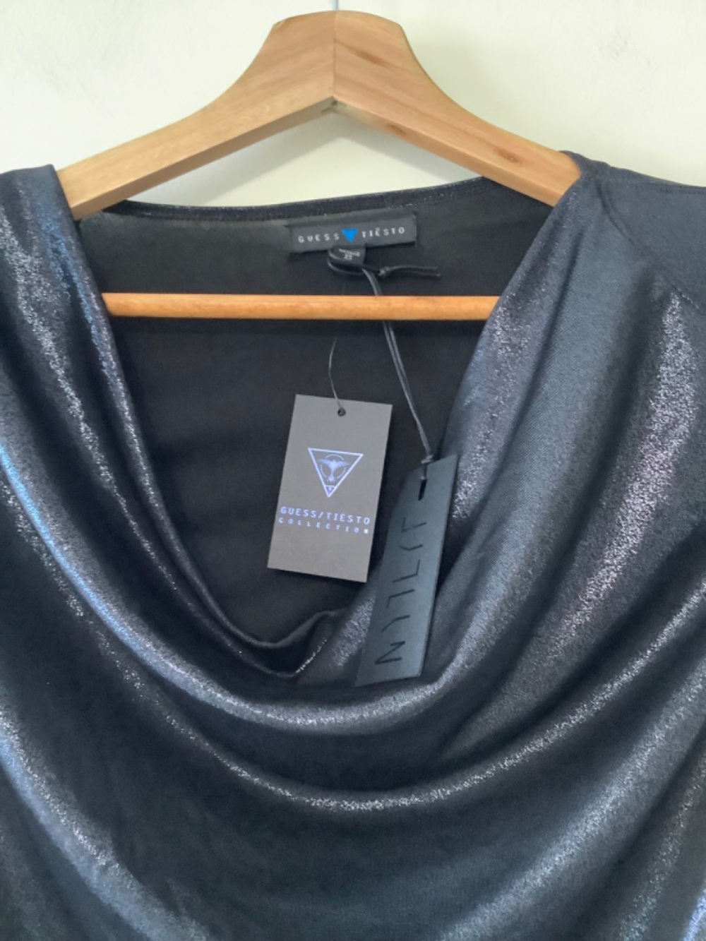 Guess Tiesto  Shimmer Cowl Neck Top Short Sleeve Asymmetrical Tunic - Picture 2 of 5